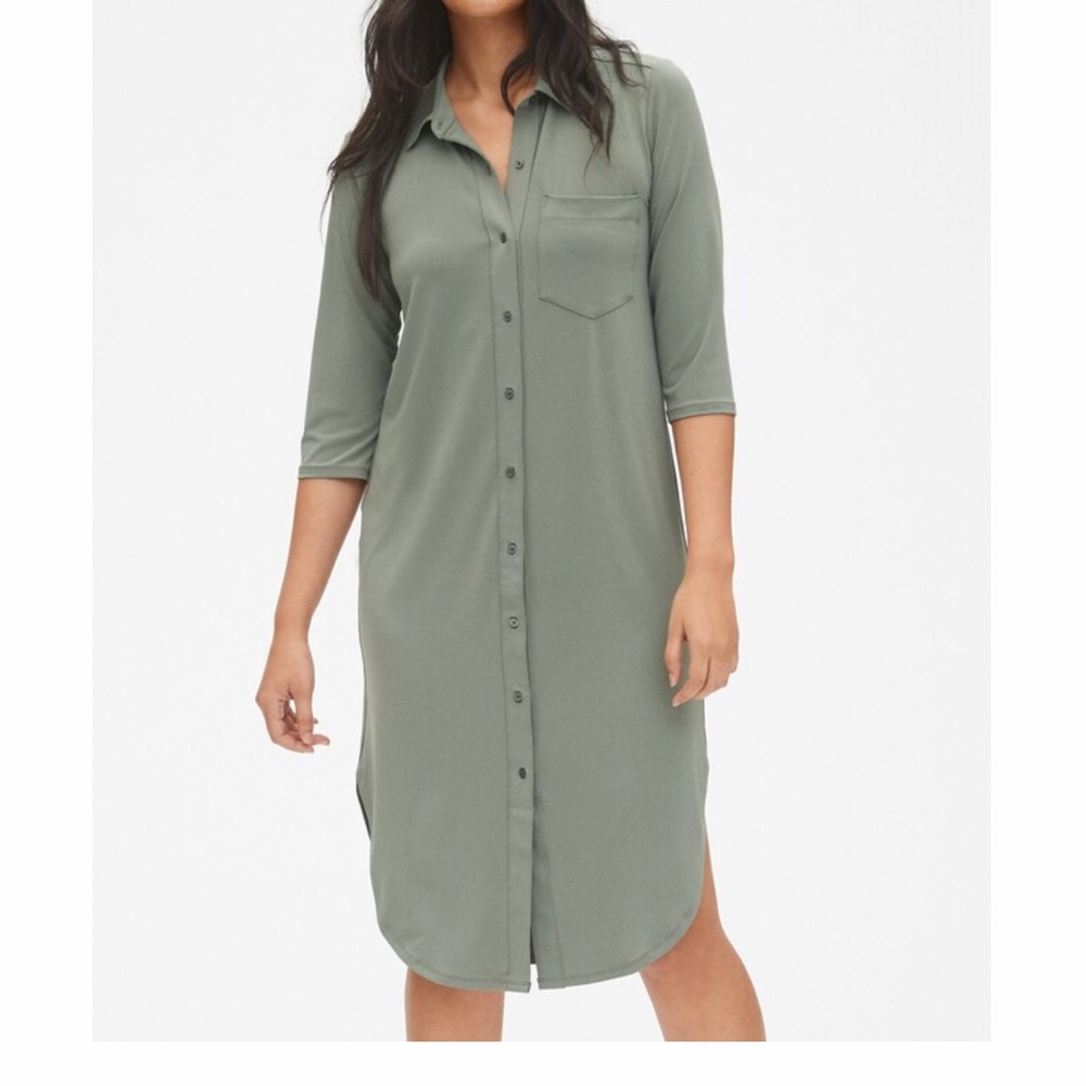 NWOT Gap Perfect Midi Knit Shirt Dress Size Medium